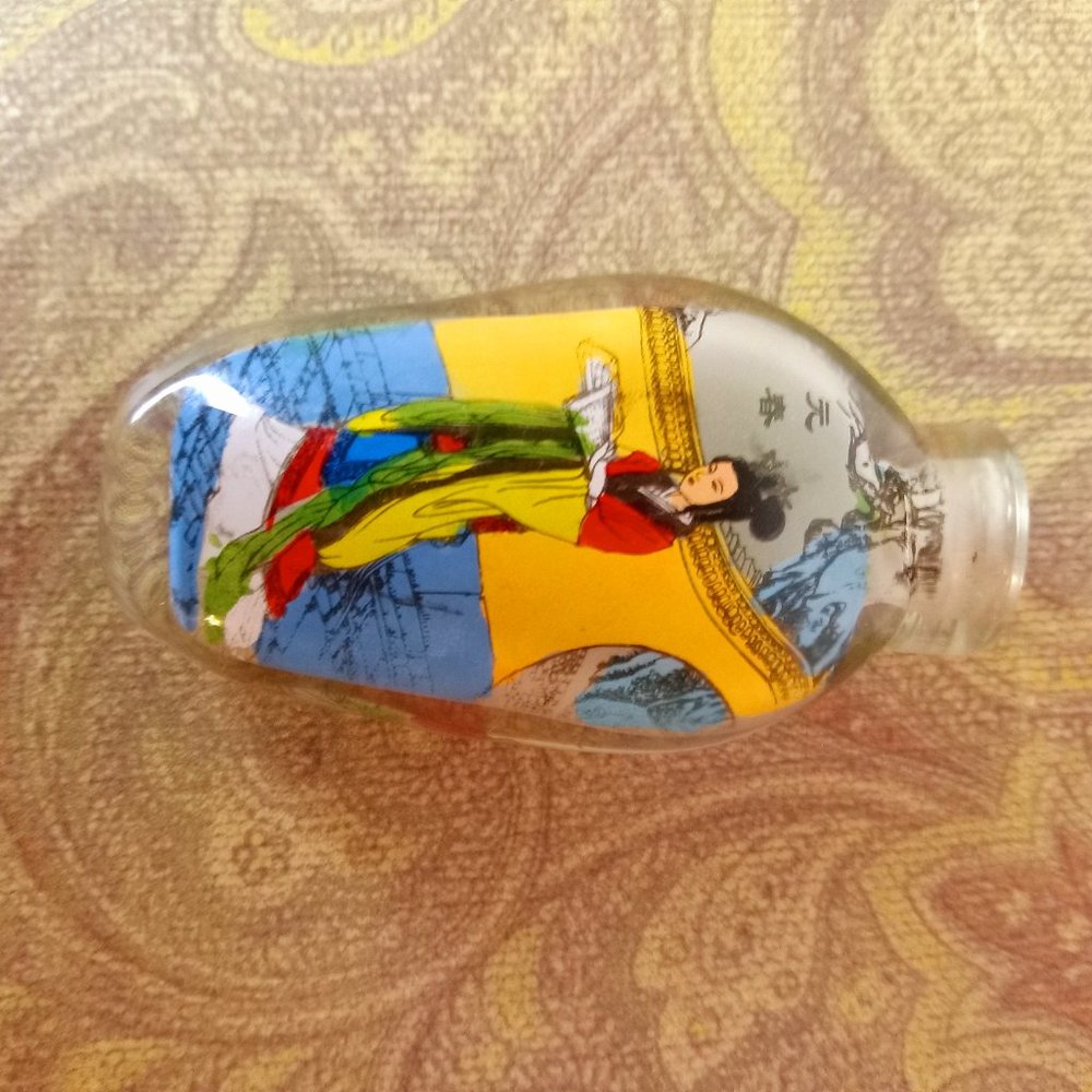 Reverse Hand Painted Chinese Glass Snuff Bottle Two Sided no cork - Picture 7 of 8